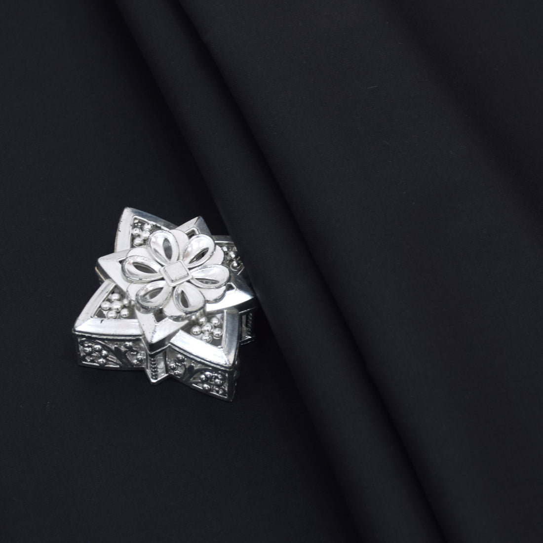 Pure Hard Cotton – Special Colors | 4.5 Meter Full Suit | 58″ Width